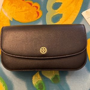 Tory Burch Robinson Chain Wallet, Black